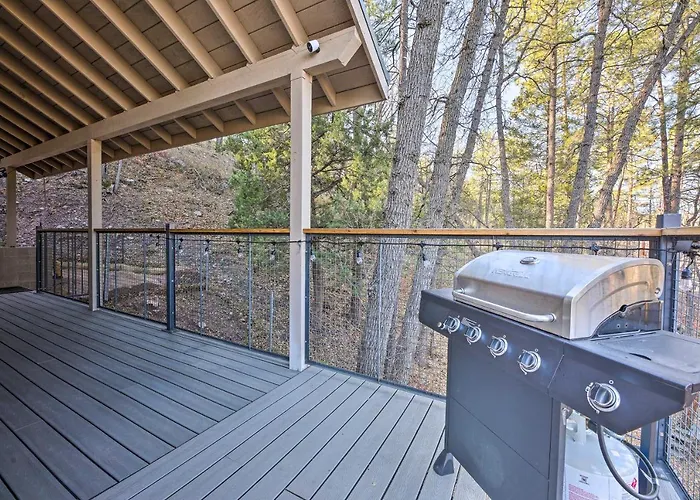 Holiday home Mtn-view 'cabin 404' W/ Deck In Payson!