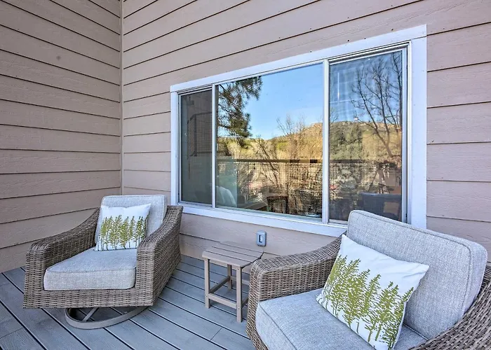Mtn-view 'cabin 404' W/ Deck In Payson!